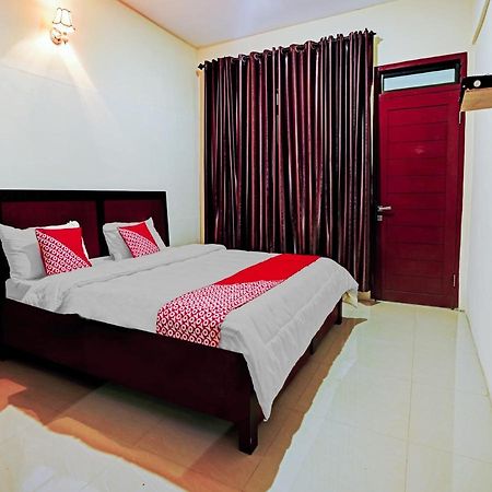 Oyo 90331 Hotel Toba Shanda ปาราปัต ภายนอก รูปภาพ