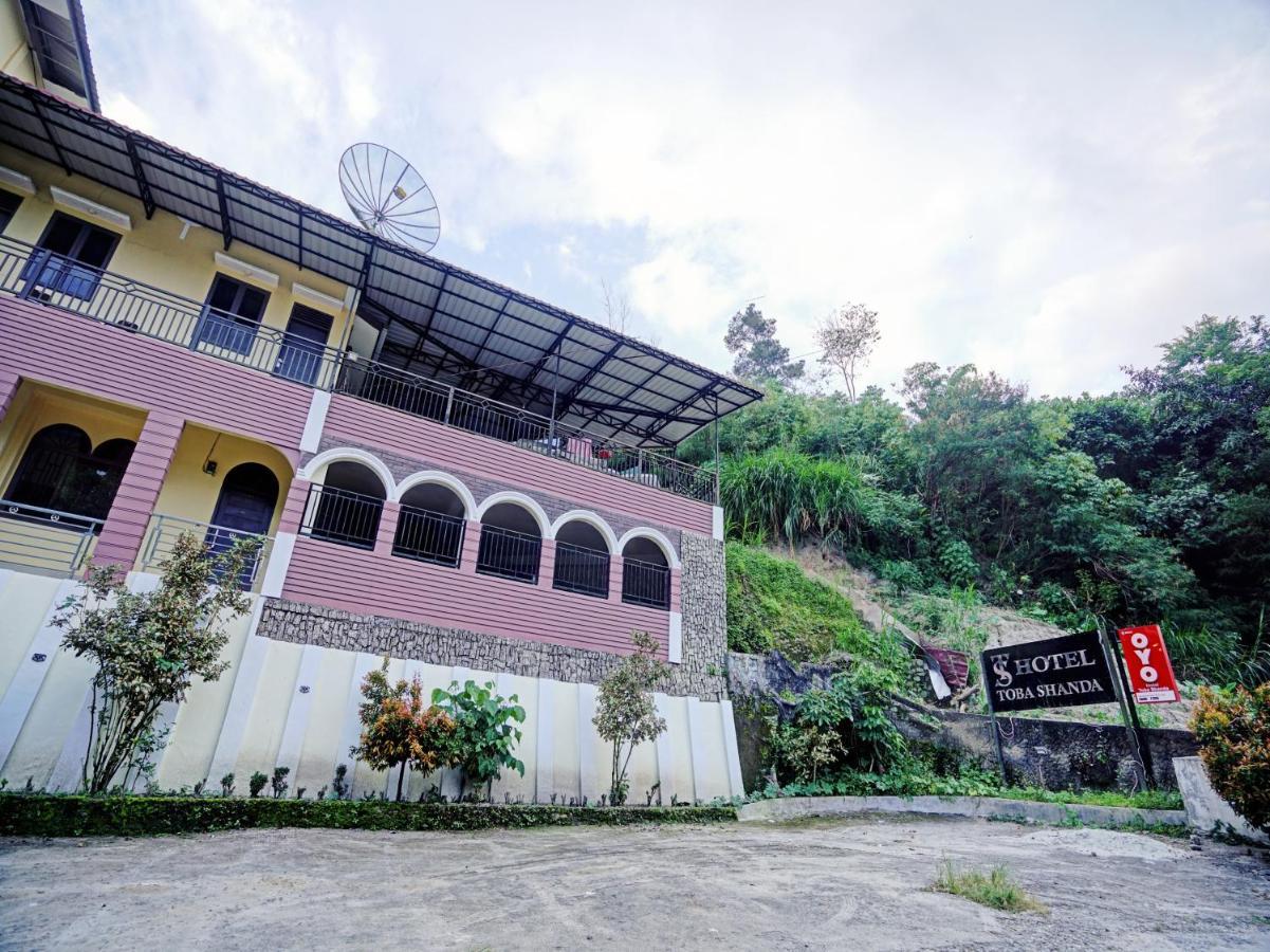 Oyo 90331 Hotel Toba Shanda ปาราปัต ภายนอก รูปภาพ