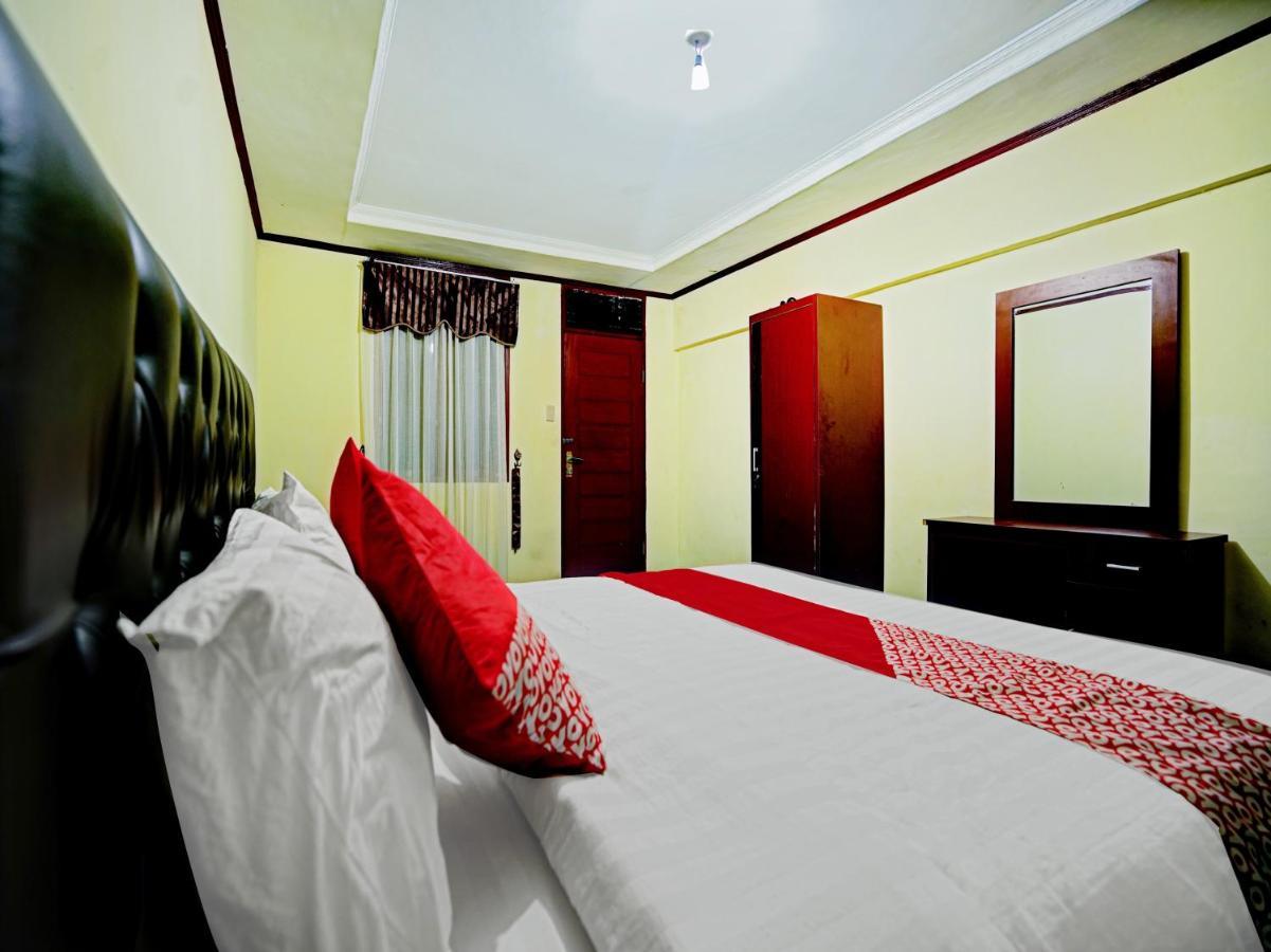 Oyo 90331 Hotel Toba Shanda ปาราปัต ภายนอก รูปภาพ