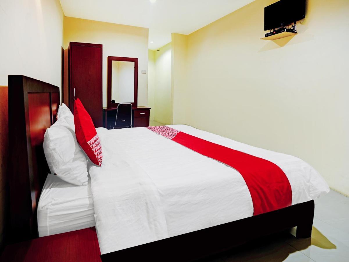 Oyo 90331 Hotel Toba Shanda ปาราปัต ภายนอก รูปภาพ