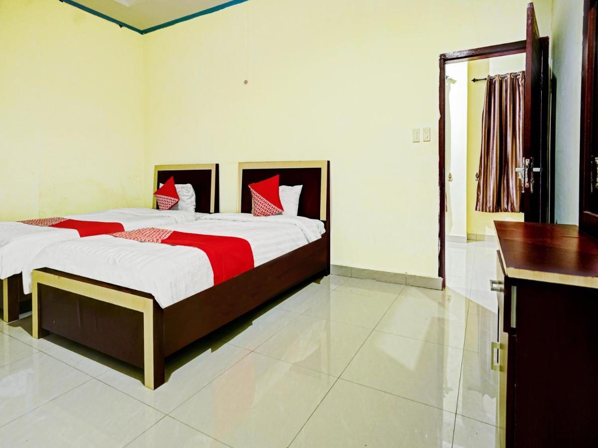 Oyo 90331 Hotel Toba Shanda ปาราปัต ภายนอก รูปภาพ